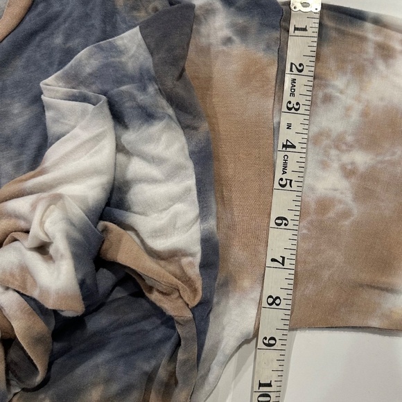 Tie Dye Sweatshirt for Women - Size M. - Picture 9 of 10